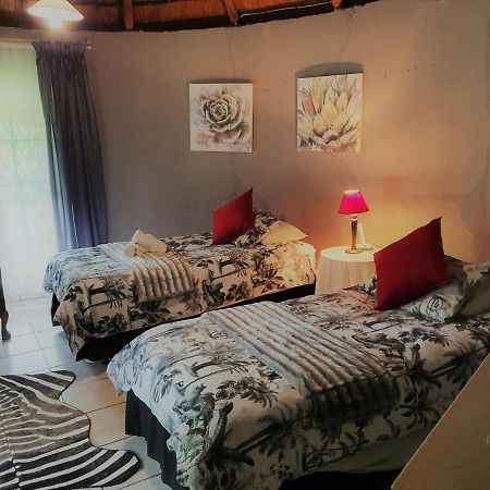 Drakensberg Bush Lodge And Backpackers Winterton Exteriör bild