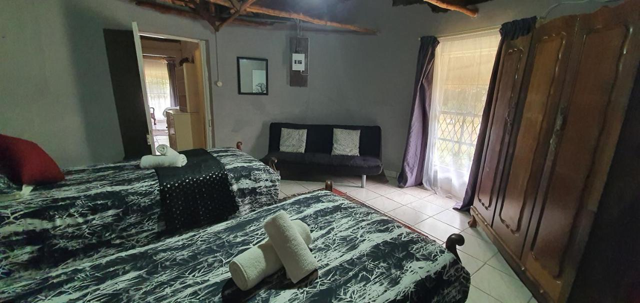 Drakensberg Bush Lodge And Backpackers Winterton Exteriör bild