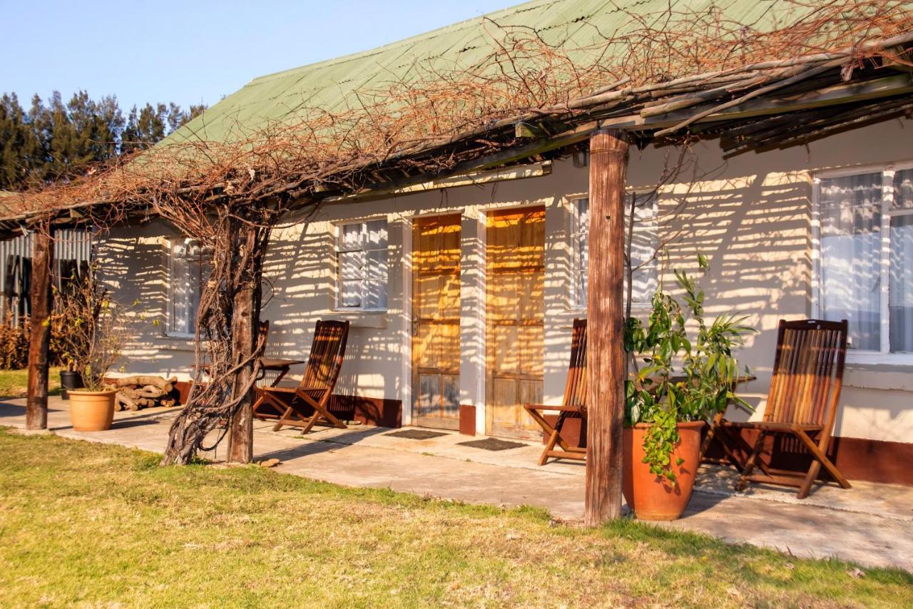 Drakensberg Bush Lodge And Backpackers Winterton Exteriör bild